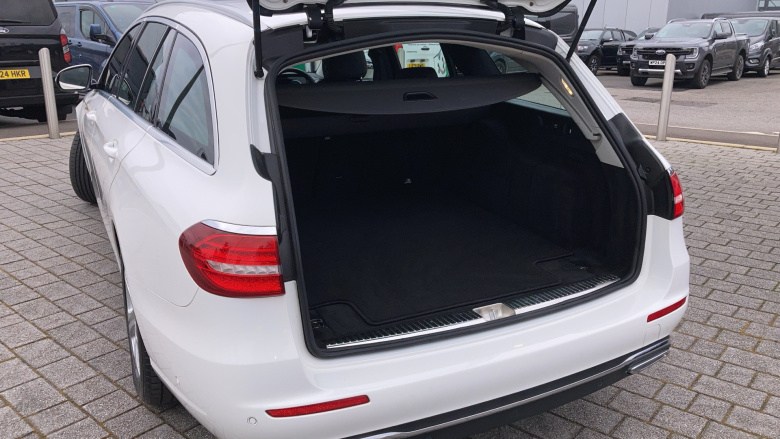 Mercedes-Benz E-Class E220d SE 5dr 9G-Tronic Diesel Estate